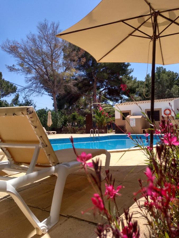 Viviendas Turísticas Vacacionales Allida Es Migjorn Exterior foto