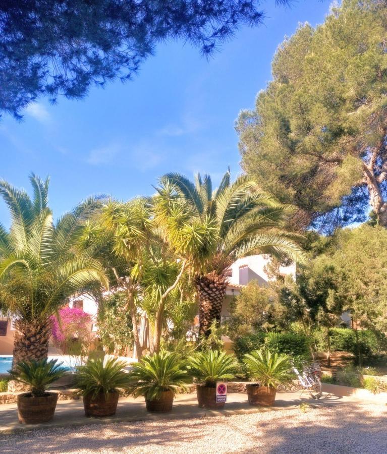Viviendas Turísticas Vacacionales Allida Es Migjorn Exterior foto